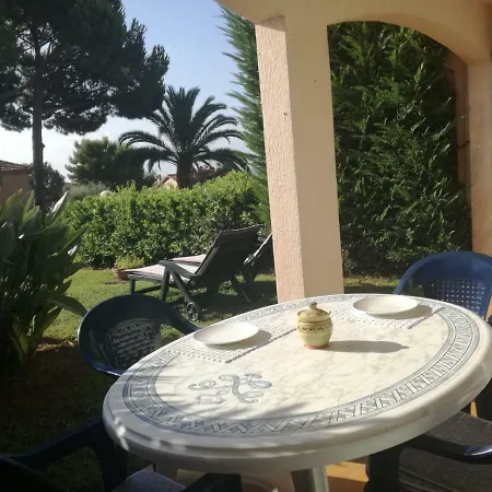 Daire Di Charme Con Giardino Privato E Vista